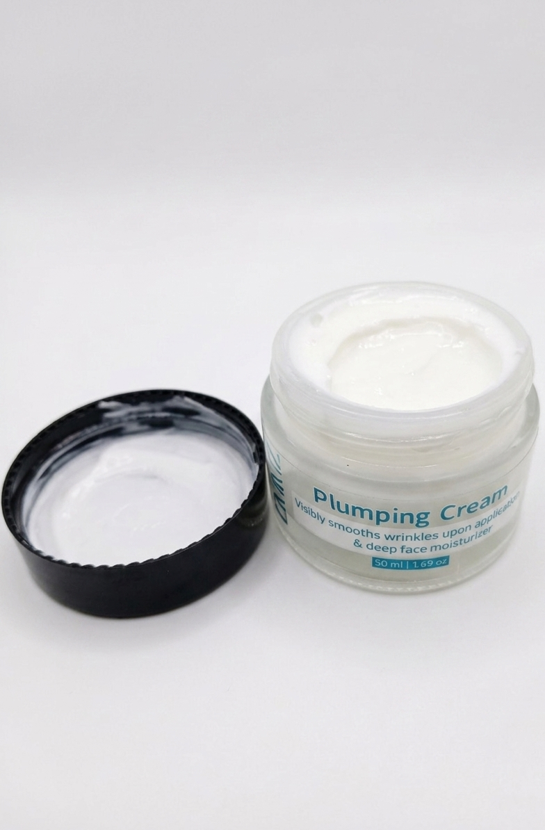 Emmz plumping Cream.